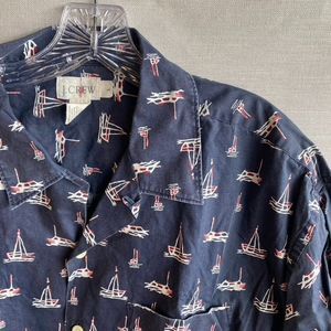 VINTAGE J.CREW MENS BUTTON FRONT SHIRT LARGE BLUE WHITE RED SAILBOATS NAUTICAL